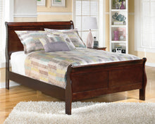 Load image into Gallery viewer, Alisdair Full Sleigh Bed
